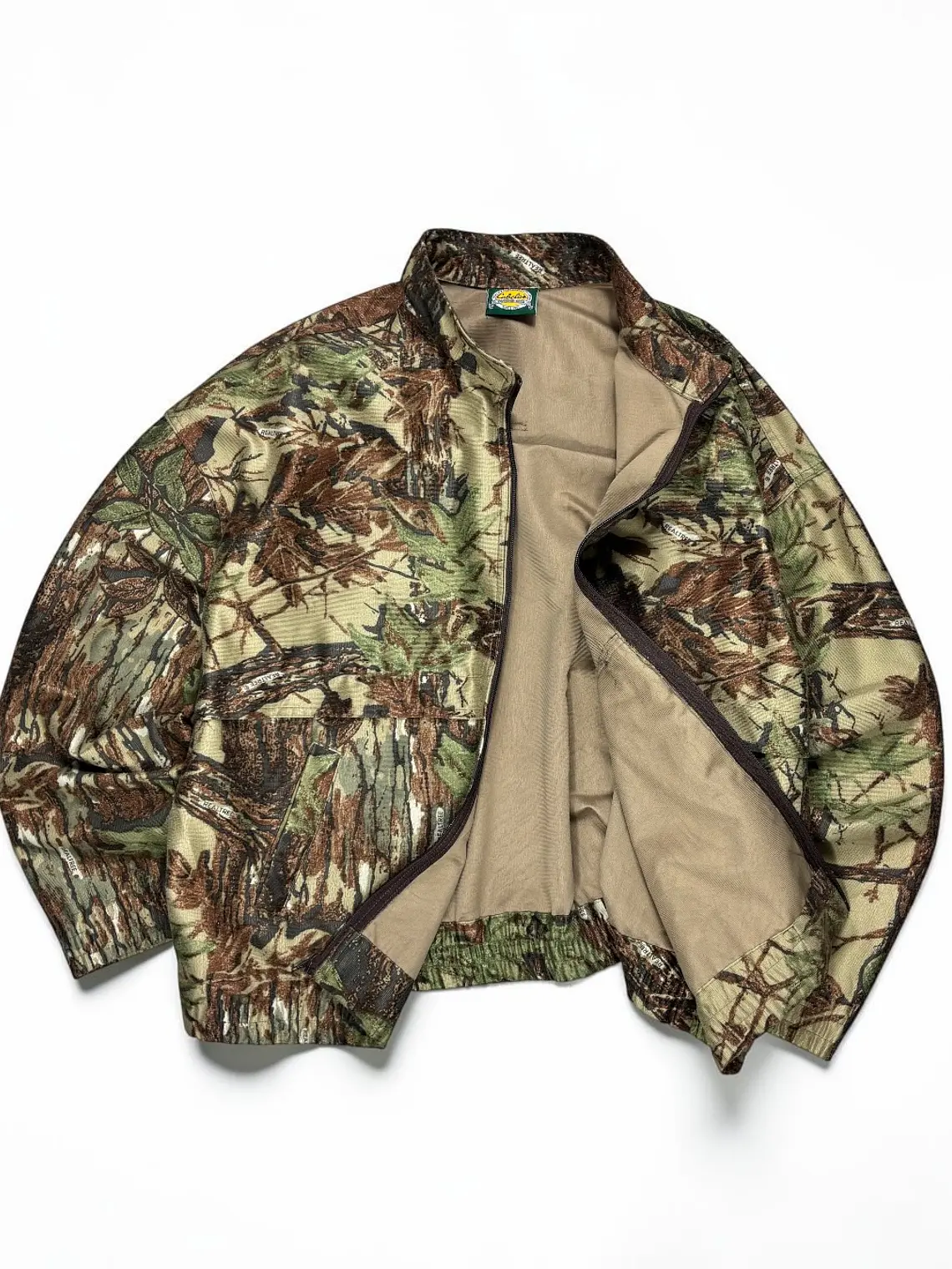 Chaqueta Tipo harrington  Cabela’s  Camuflada  2