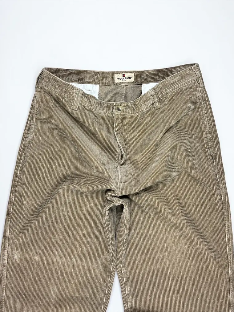 Pantalon Cotele grueso  Woolrich  4