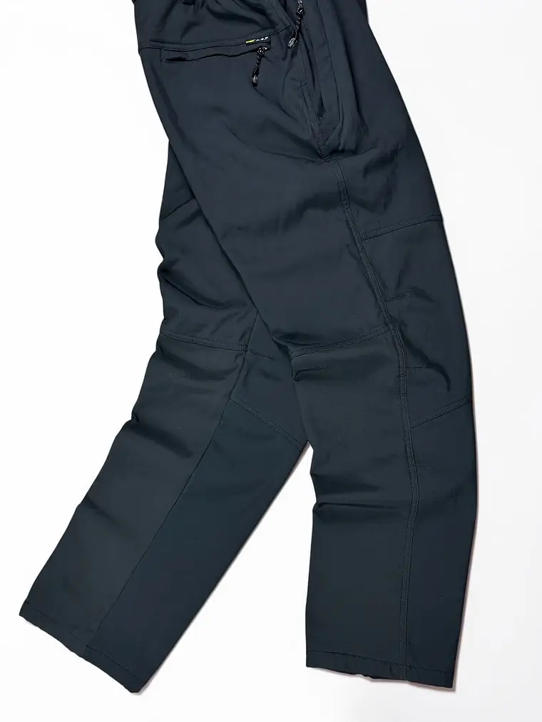 Pantalon Resiste agua y viento, con forro  A.G.P.  Gris  7