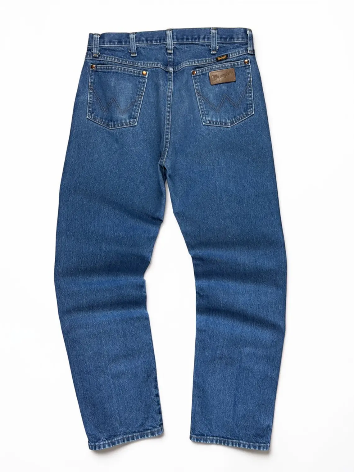Pantalon Etiqueta cuero Wrangler  1