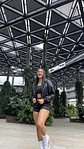Chaqueta negra rompevientos filtro solar - Miniatura 3