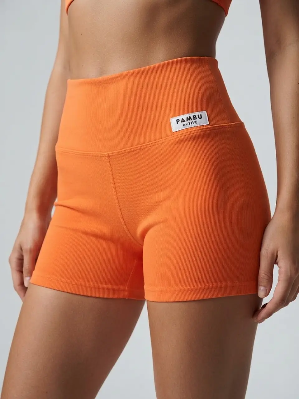 Short Naranja 1