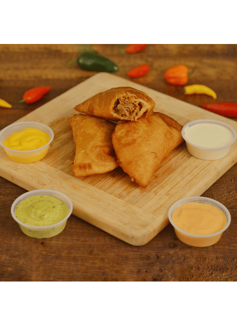 Empanada de Carne Mechada (Mediana)