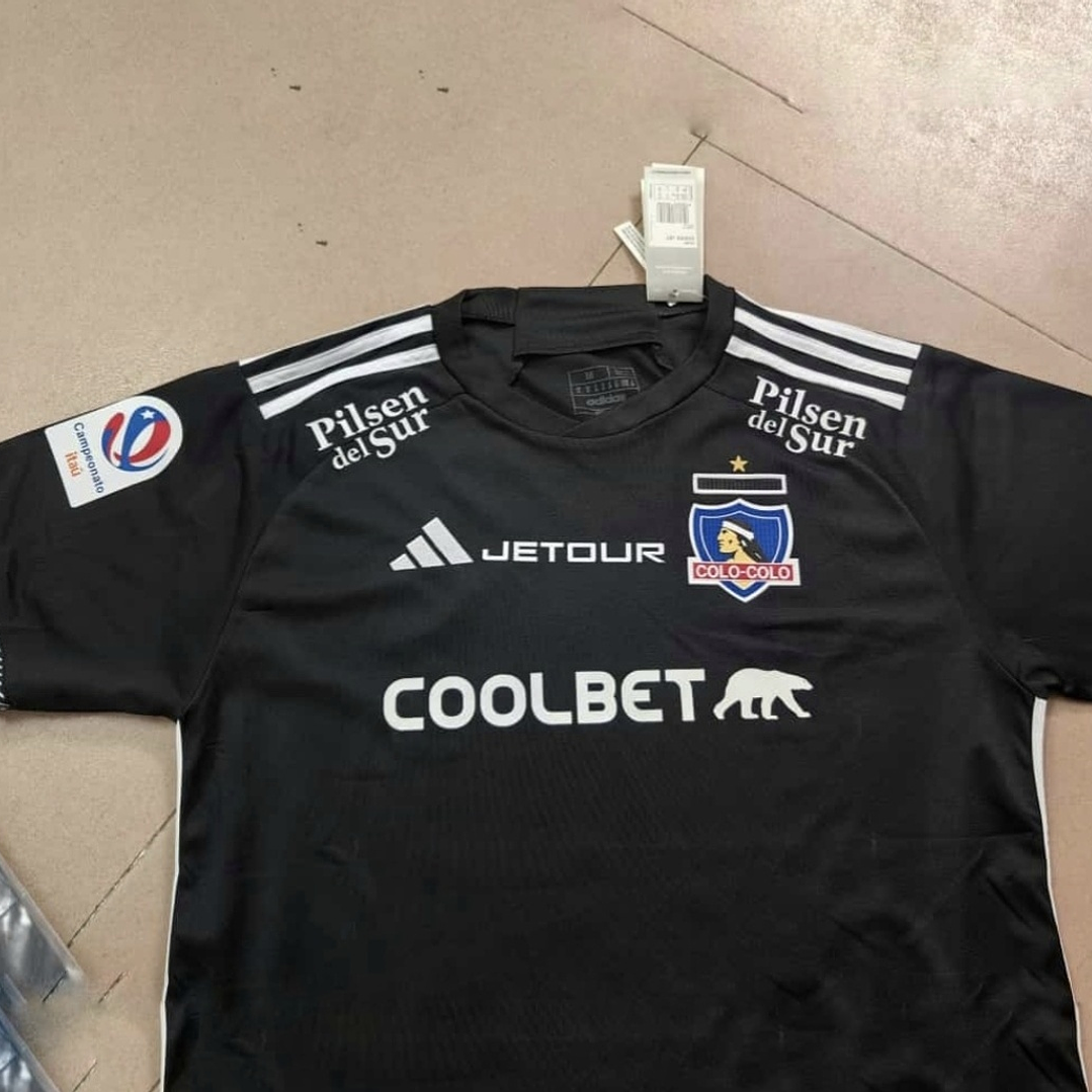 Camiseta  C.  S.  D.  Colo Colo  Hombre Visita  2024 Talla 