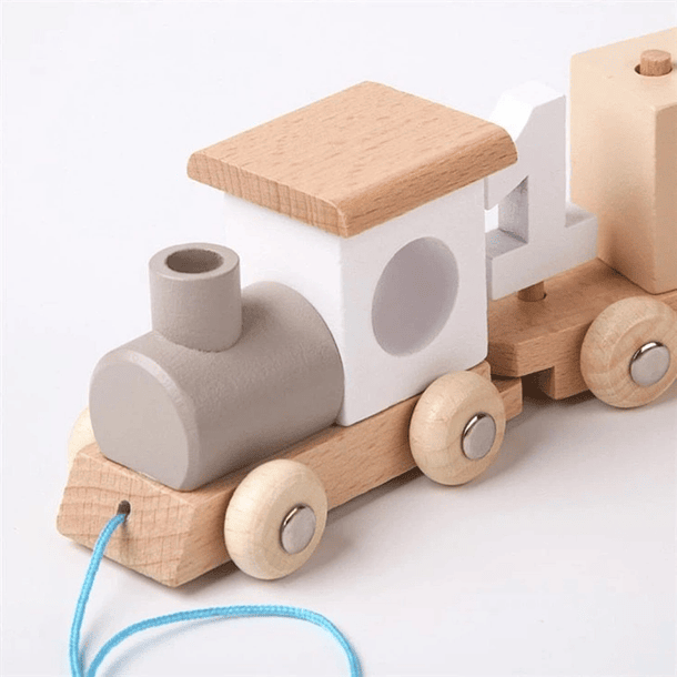 Tren de madera con números estilo nórdico 4
