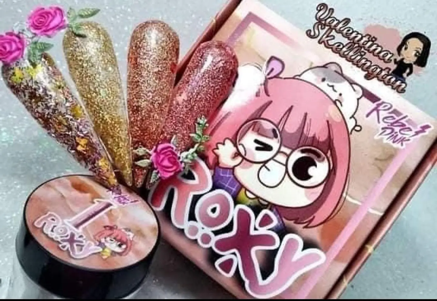 Colección de Acrílicos 4 colores Roxy  de Rebel pink 1