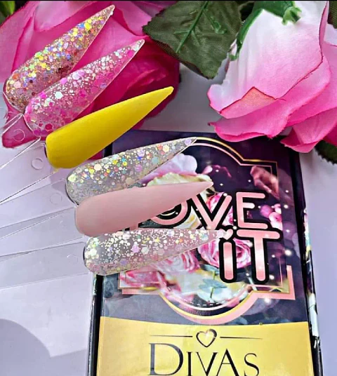 Colección de Acrílicos 6 colores  Love It Divas
