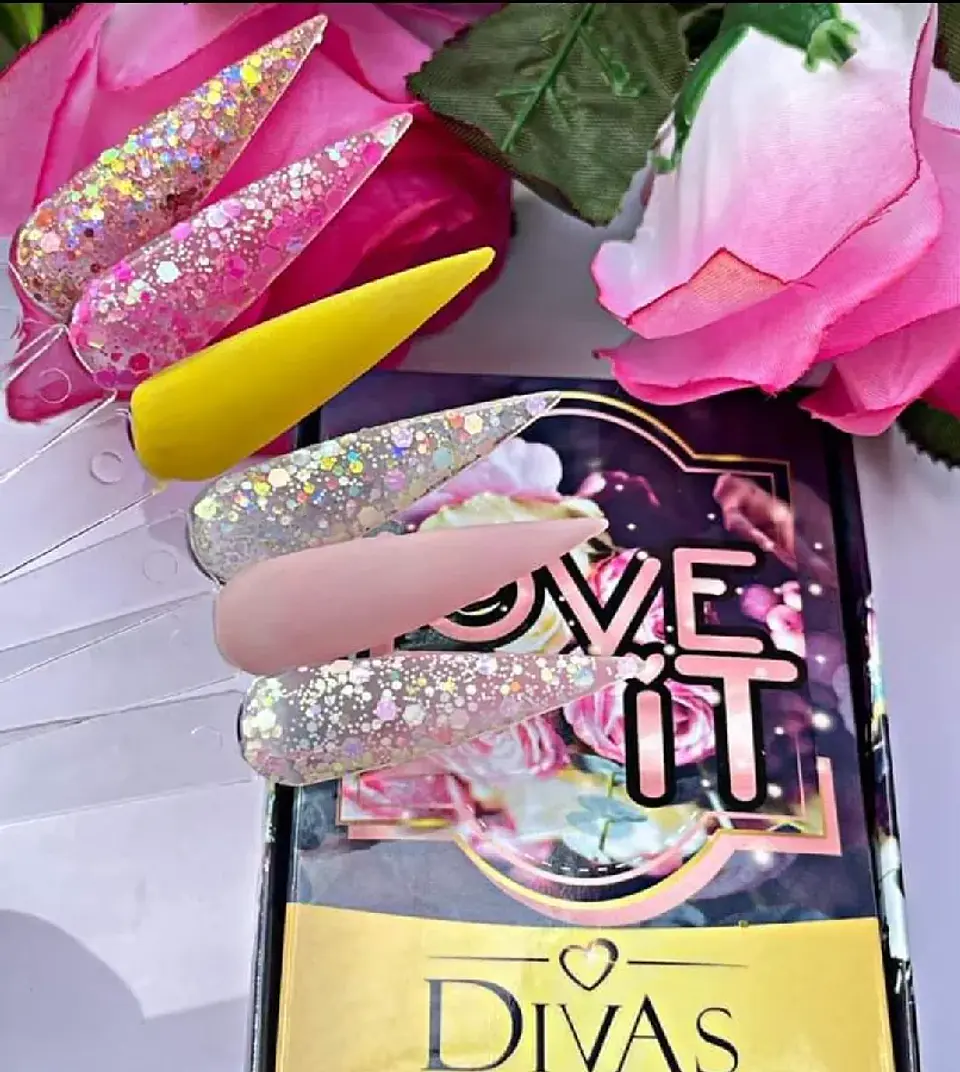 Colección de Acrílicos 6 colores  Love It Divas 1