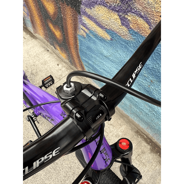 Bicicleta Dirtera Eclipse 26" horquilla 27.5"