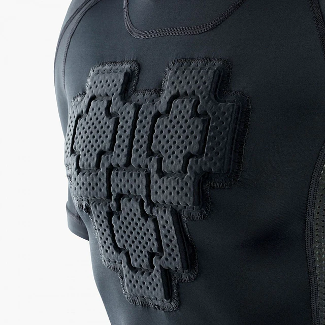 Protector de cuerpo con cierre EVOC black Talla M
