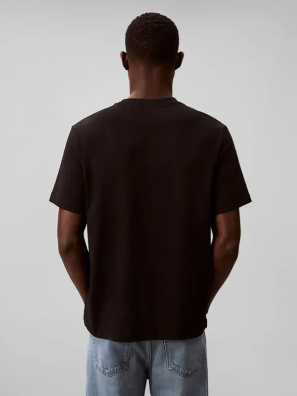 Playera Color Negro Graphic Seasonal De Hombre Calvin Klein 2