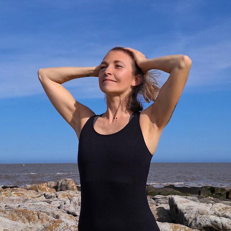 Taller - Ciclos en Calma - Sesión 2 - Yoga, Neurociencia y Movimiento Consciente para la Salud Femenina 1