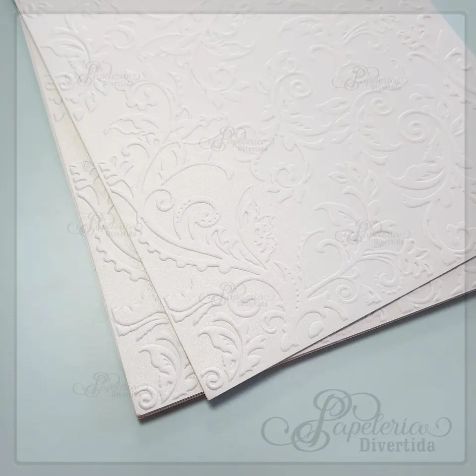 Cartulina Blanca Perlada Textura Swirl Floral 1