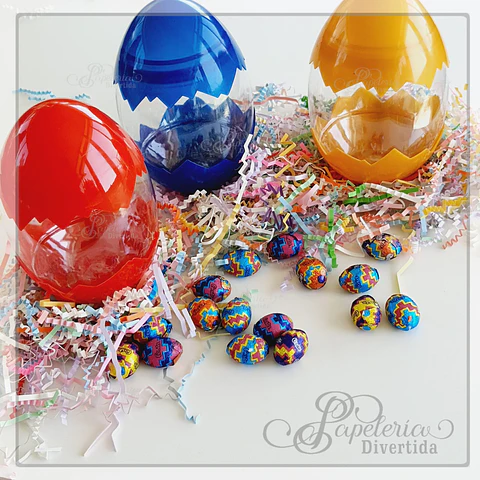 Huevos Plásticos 15x9cm
