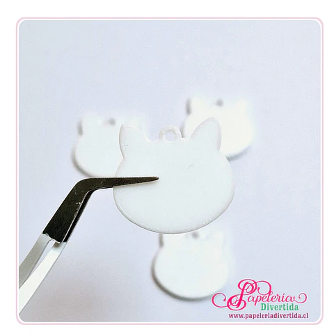 Dijes Carita de Gato Acrilico Blanco 3mm