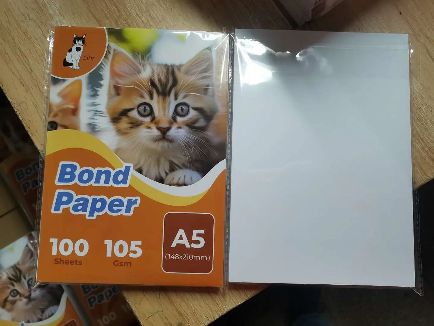 Papel Bond 105grs 100hojas A5 1