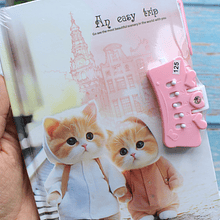 Diario de Vida con clave diseño gatito