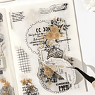 Libro de stickers con fondos y frases floreadas