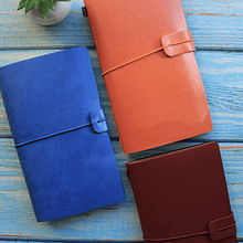 Cuaderno estilo Traveler’s Notebook o cuaderno viajero con cubierta de cuero sintético y bolsillos interiores