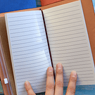 Cuaderno estilo Traveler’s Notebook o cuaderno viajero con cubierta de cuero sintético y bolsillos interiores