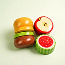 Sacapuntas con deposito diseño frutas 