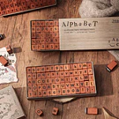Set sellos de madera con letras (70 piezas)