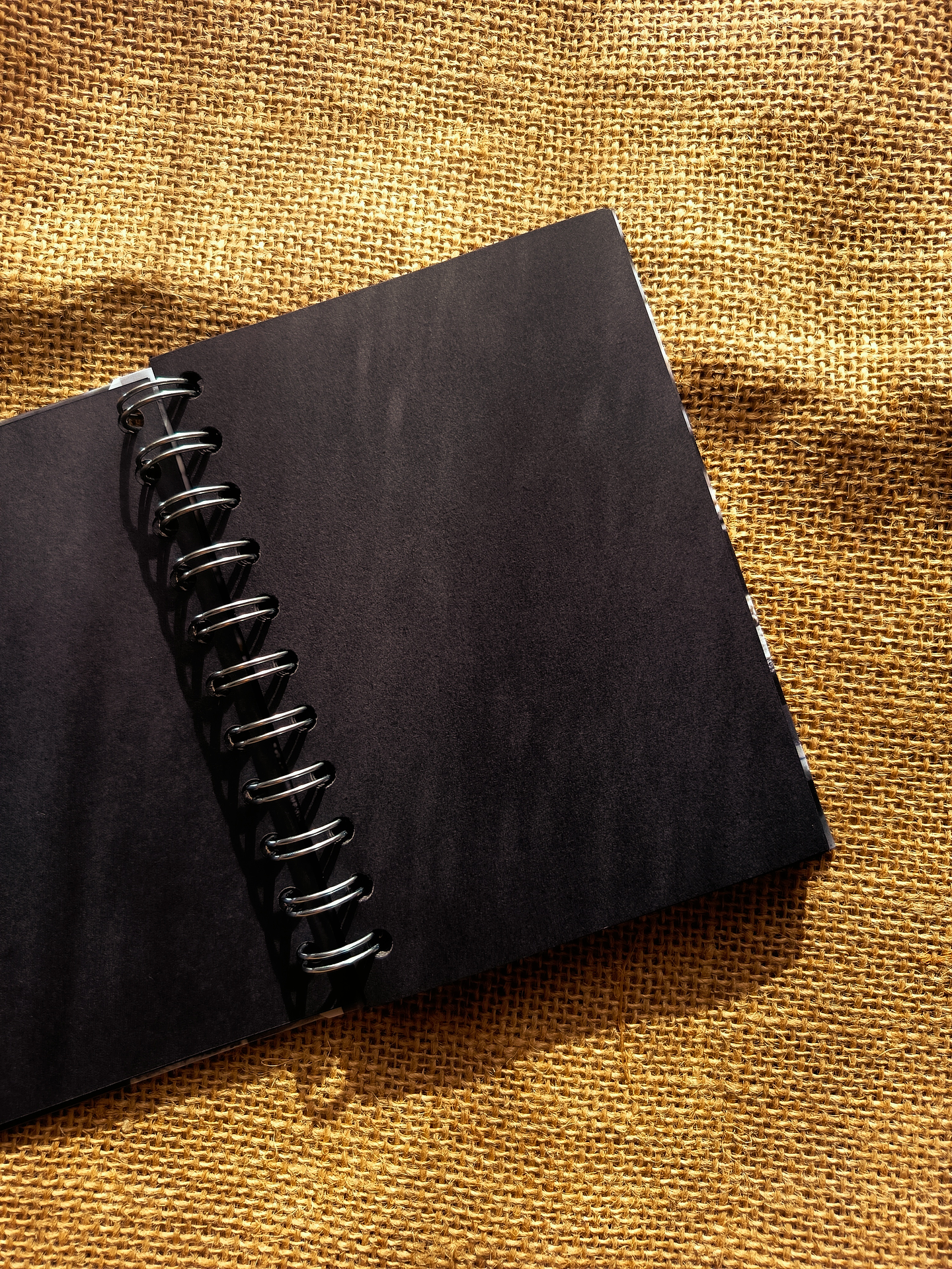 Cuaderno de hoja negra A6 2