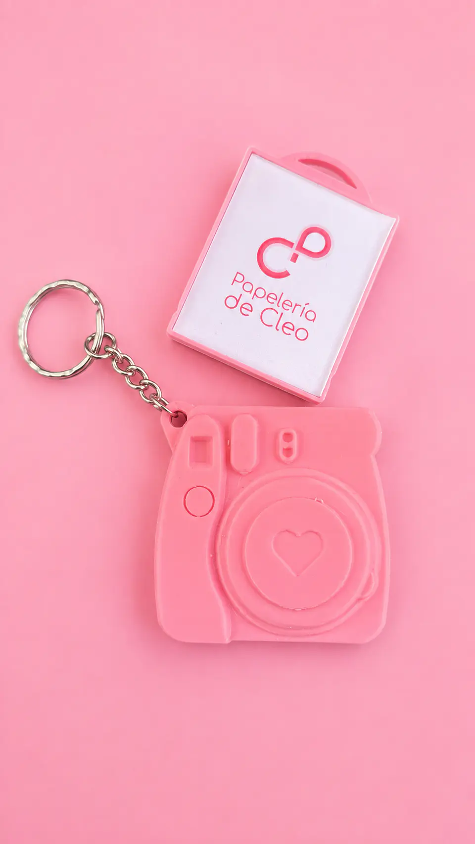 Llavero cámara fotográfica  1