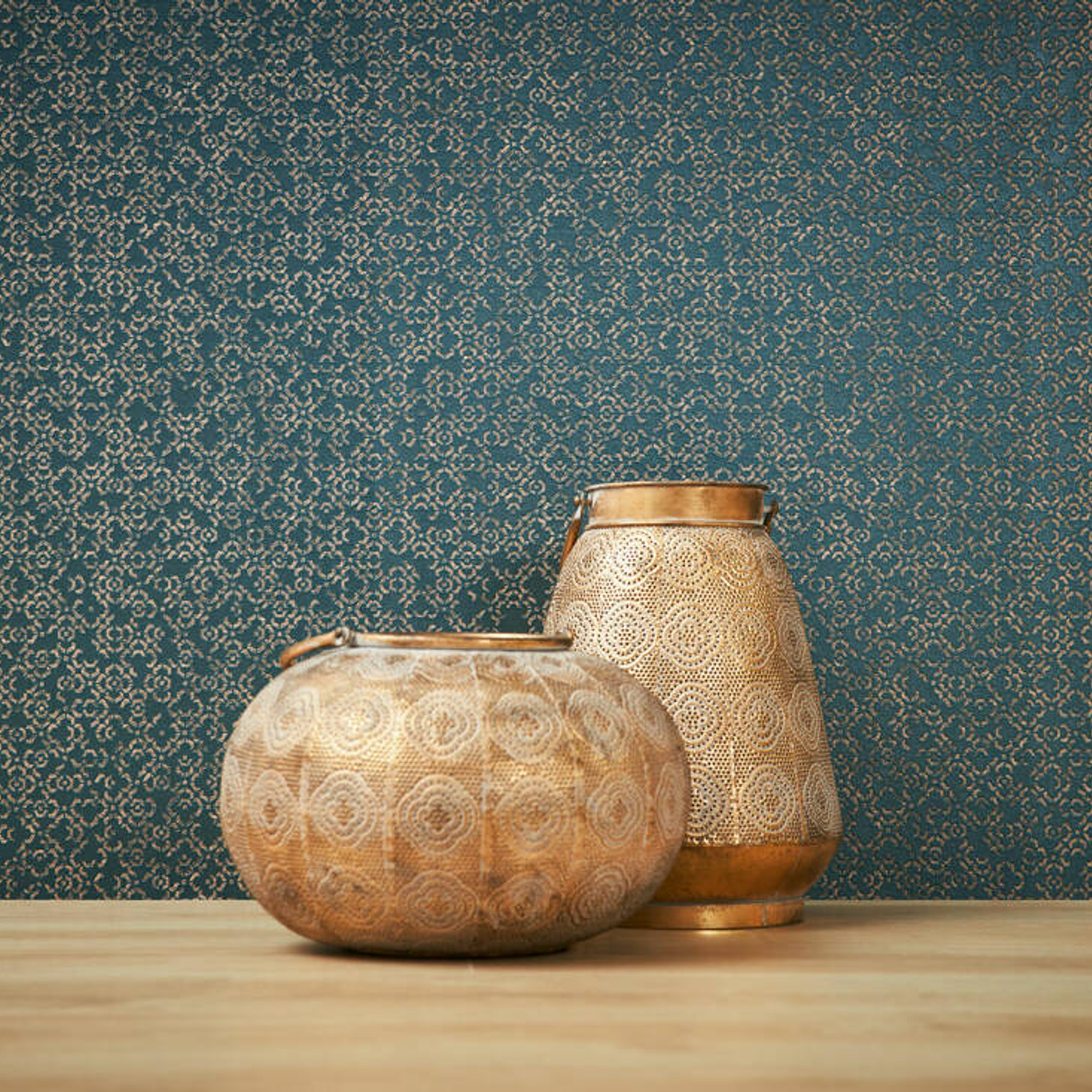 378664 (8CM)-METROPOLITAN STORIES 2  2