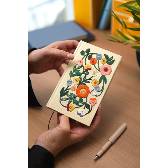 Midori 5-Year Diary Embroidery Flower Black