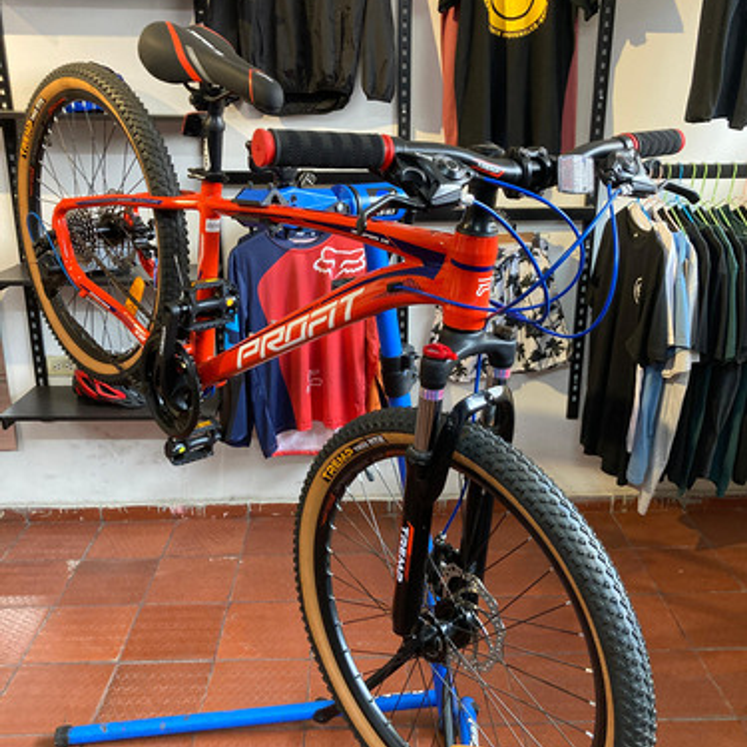 Bicicleta Profit Jasper X2 3X8 Velocidades Rin 24 11