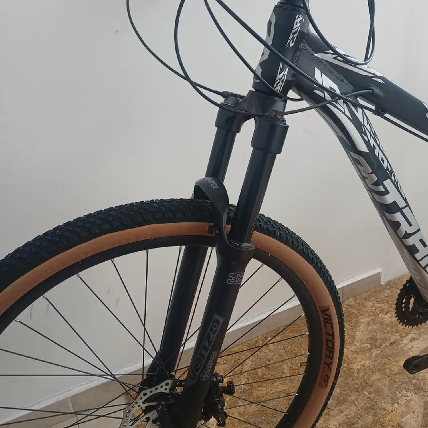 Suspensión Venzo Sniper 29  Bloqueo Al Timón  3