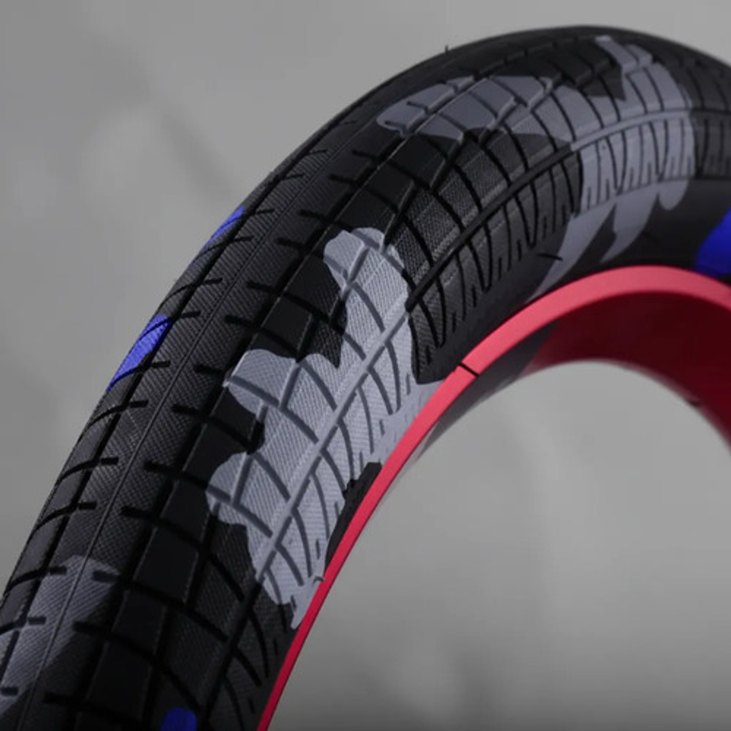 Llanta Innova Camuflado 20x2.40 Para Bmx Freestyle 3