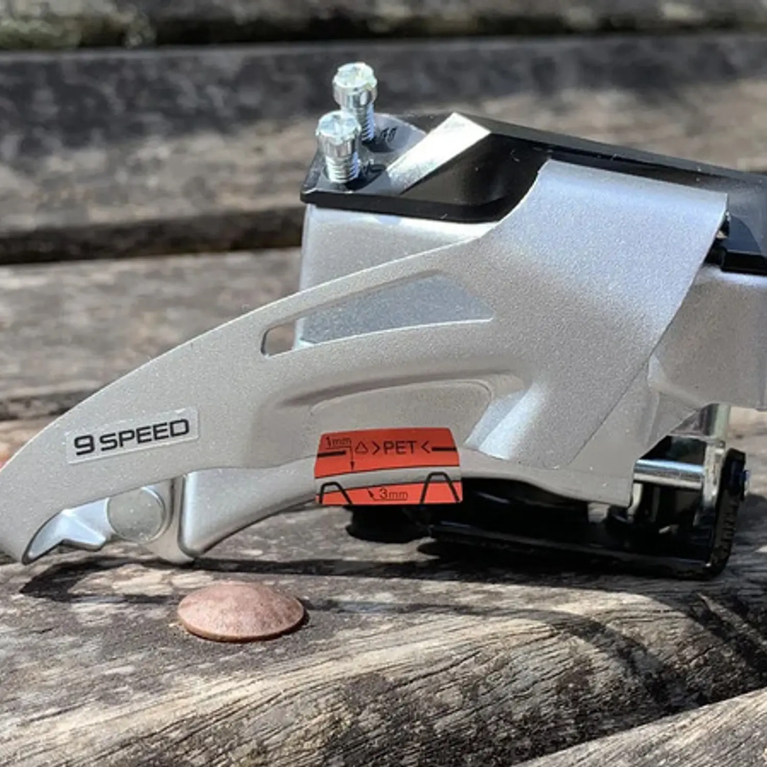Descarrilador Shimano Fd-m2020 Para 2x9 Velocidades 4