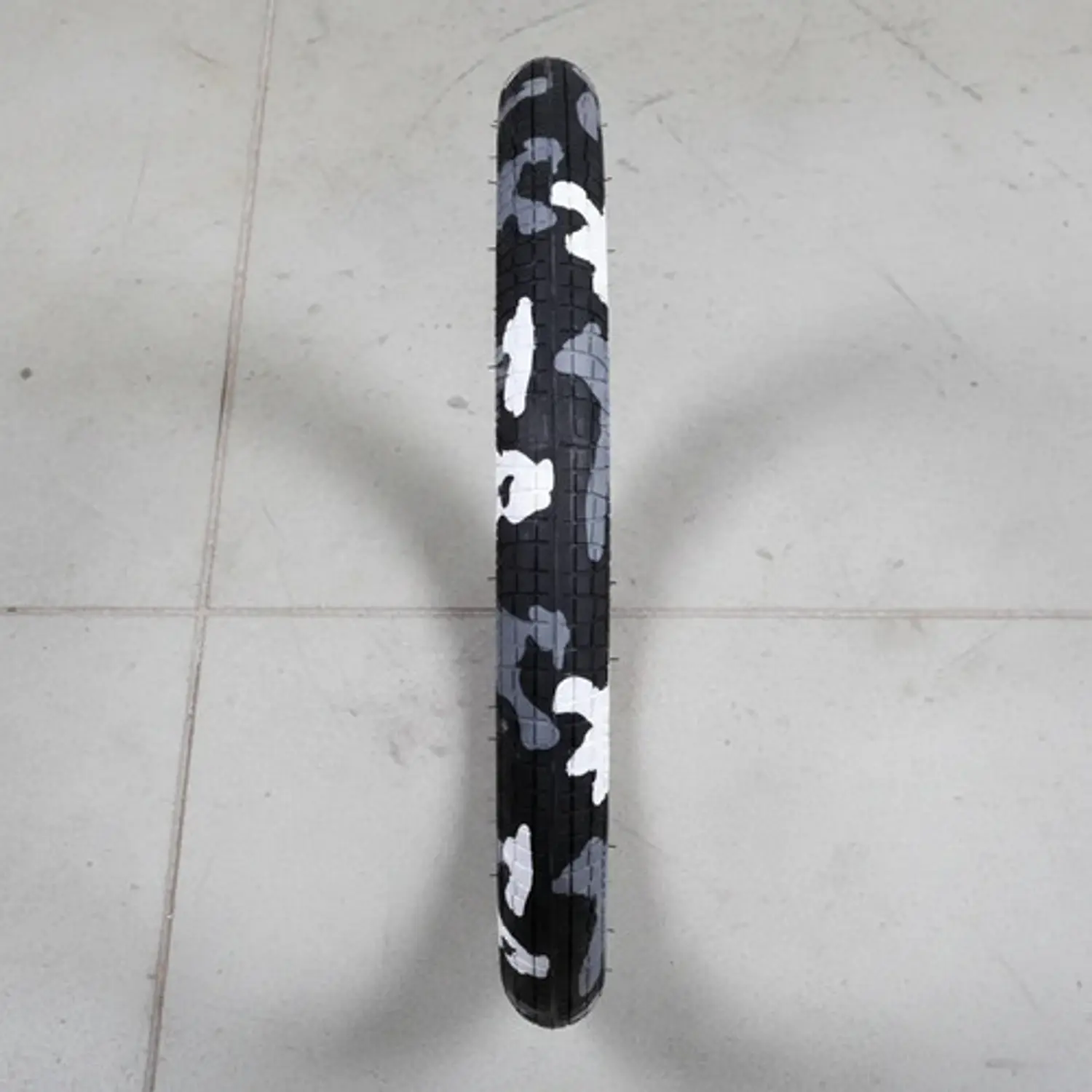 Llanta Innova Camuflado 27.5x2.30 Para Stunt O Dirt Jump 3