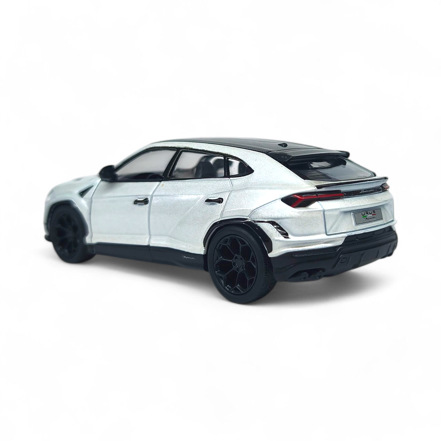 Lamborghini Urus Perfomante A Escala 1:38 5