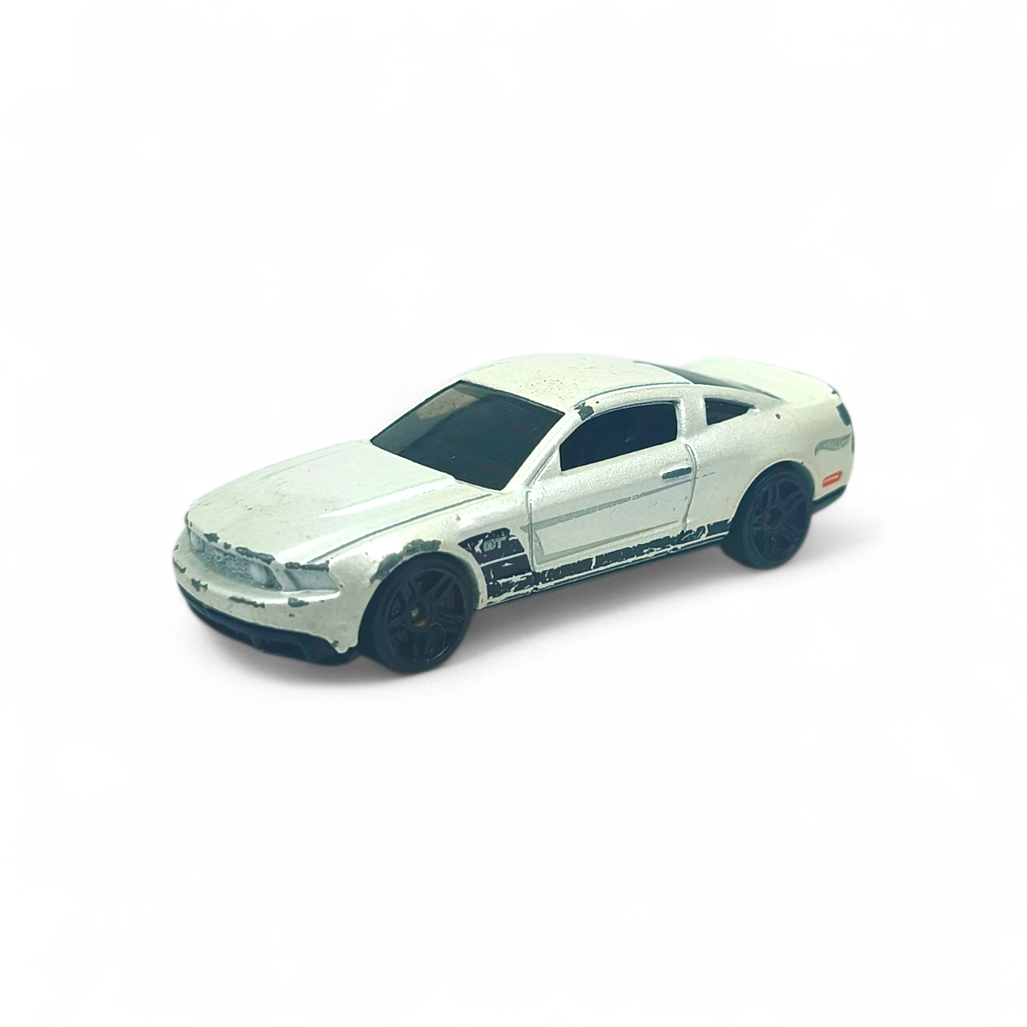 Ford Mustang Gt 2010 A Escala 1:64 (Para Restaurar) 1