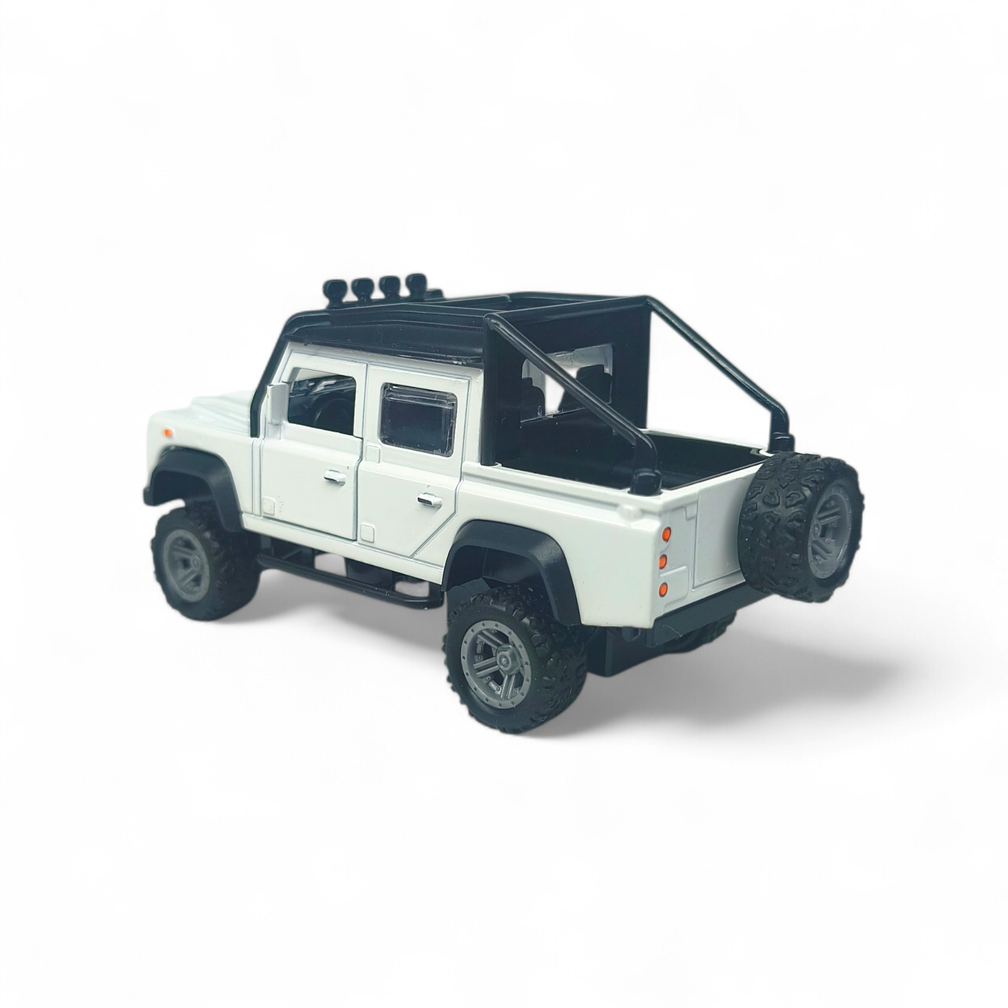 Land Rover Defender Pick-up A Escala 1:38 3