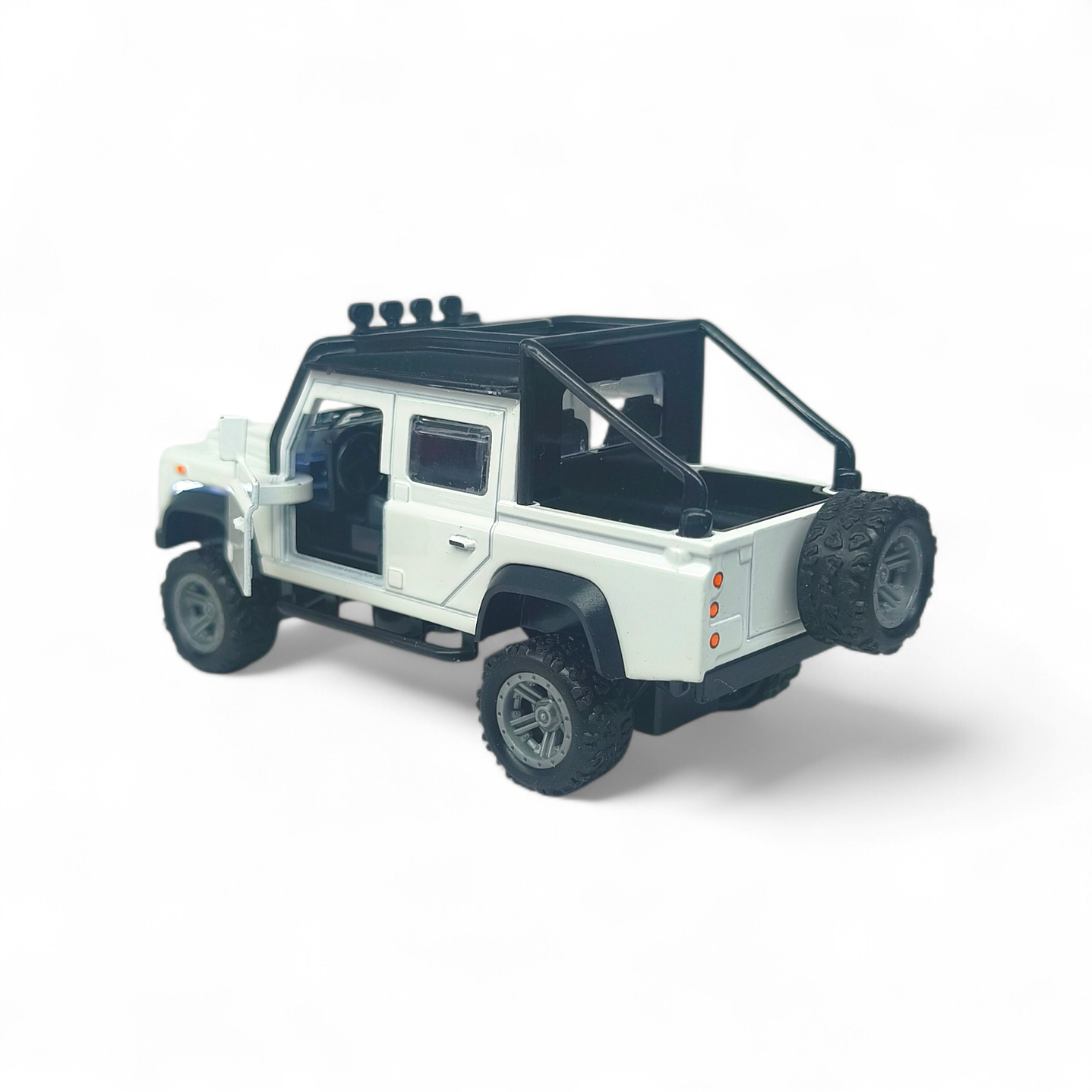 Land Rover Defender Pick-up A Escala 1:38 5