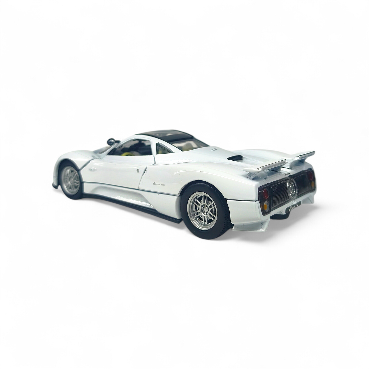 Pagani Zonda F C12 A Escala 1:24 17