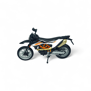 KTM 690 SMC R A Escala 1:18