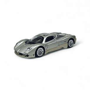 Pagani Utopia A Escala 1:64 Premium