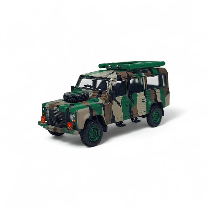 Land Rover Defender 110 A Escala 1:64  Ejercito Malasio 1