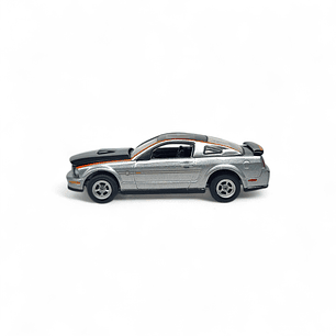 Ford Mustang AV8R 2009 A Escala 1:64