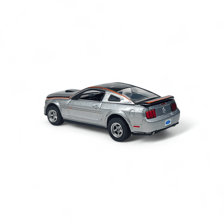 Ford Mustang AV8R 2009 A Escala 1:64 4