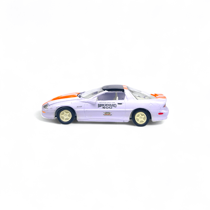 Chevrolet Camaro 1996 A Escala 1:64 (Usado) 2