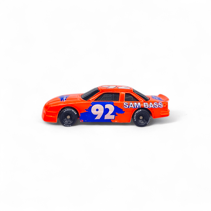 Nascar Sam Bass A Escala 1:64 (Usado) 2