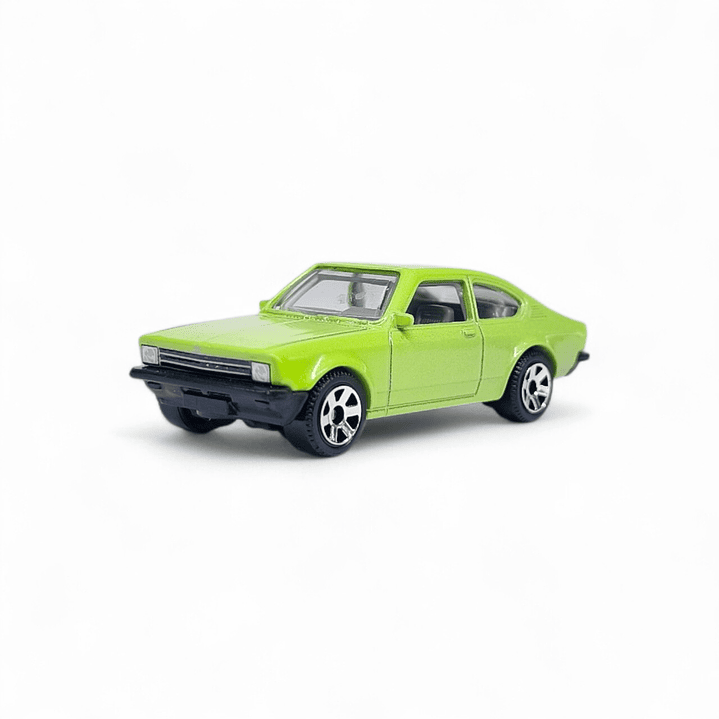 Opel Kadett Coupe A Escala 1:64 1