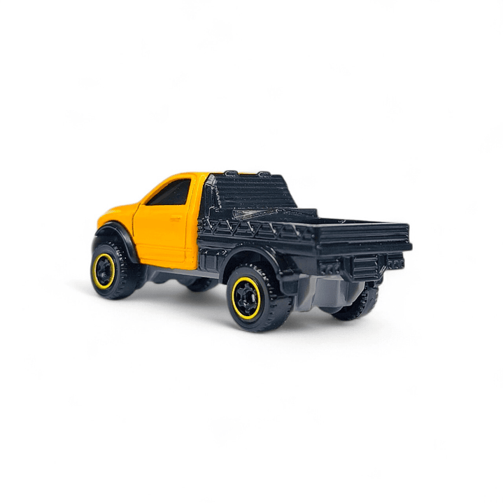 Dodge Ram Flatbed 2016 A Escala 1:64 (Usado) 3