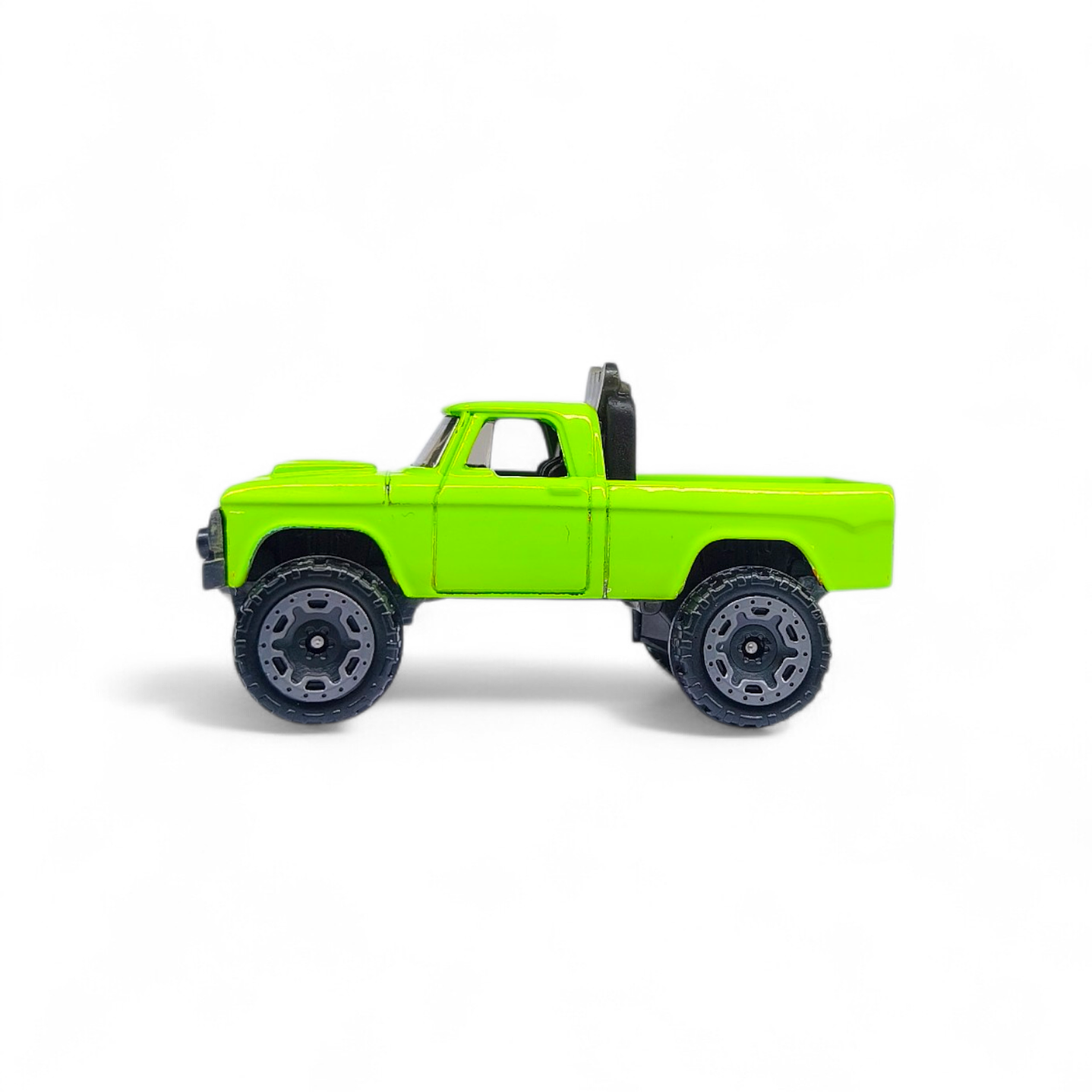 Dodge Power Wagon 1970 A Escala 1:64 (Usada) 2